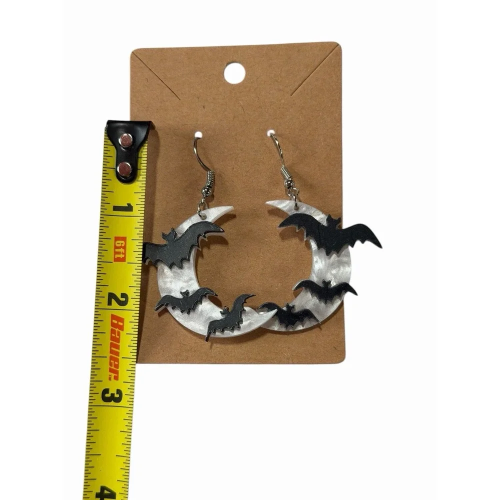 NEW Novelty Fashion EARRINGS black bats white moon halloween‎ spooky fall
